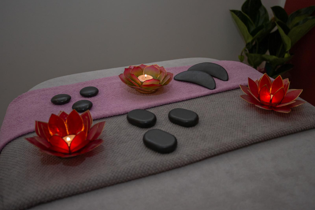 lettino, particolare della sala massaggi